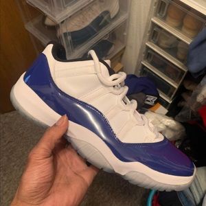 Retro Jordan 11 Low, slightly worn, like new